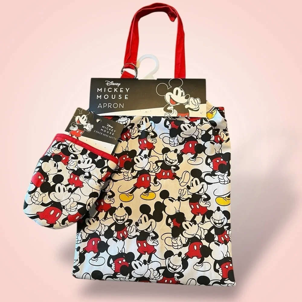 Disney Mickey Mouse Apron and Matching Oven Mitts Set, NEW